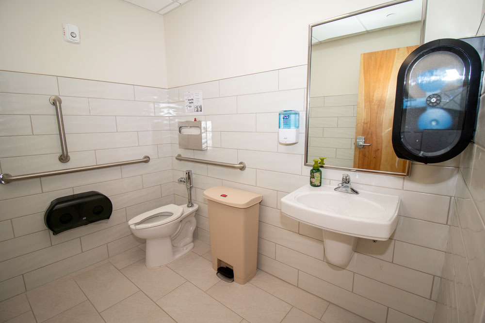 https://jmusselmanconstruction.com/wp-content/uploads/2025/05/MUSC-Infusion-Upfit-9.jpg